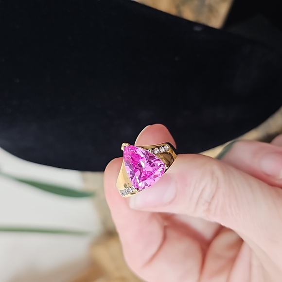 Pink triangle ring! Pink topaz, white topaz, rhodium vermeil - Picture 5 of 7